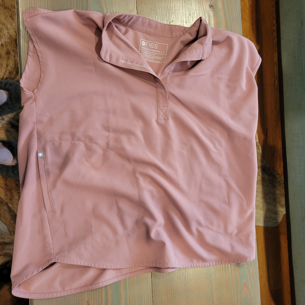 Mauve small figs Rafael top